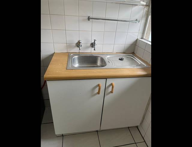 2 BEDROOM APARTMENT FOR SALE IN RAVENSWOOD